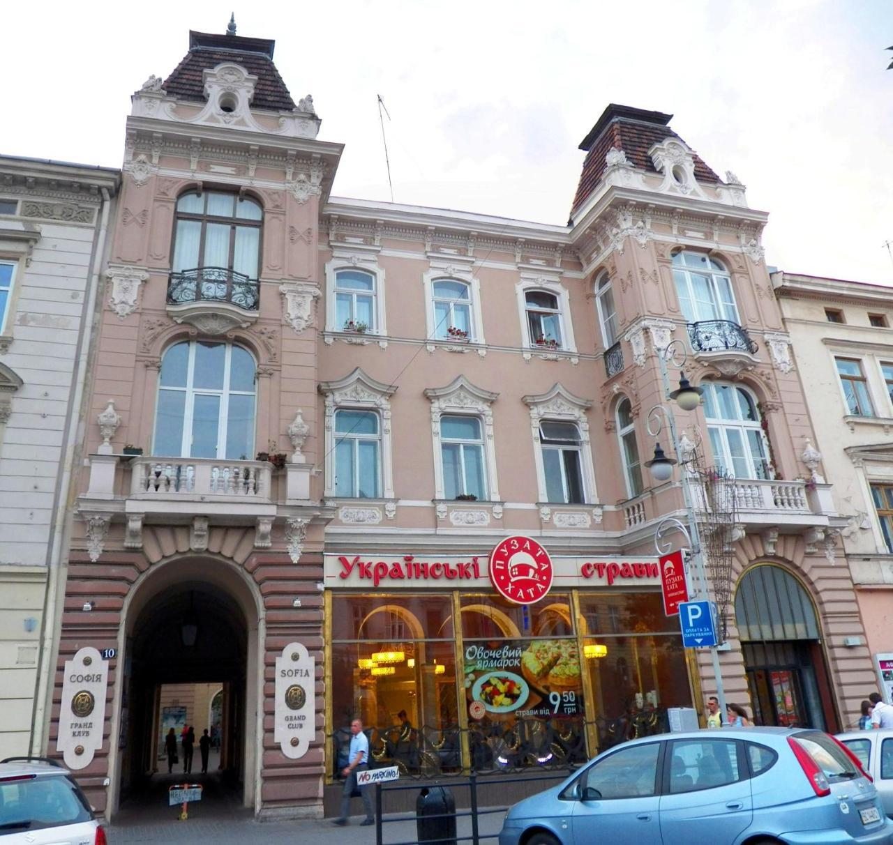 Exclusive Apartment On Shevchenko Avenue 10 Lviv Kültér fotó